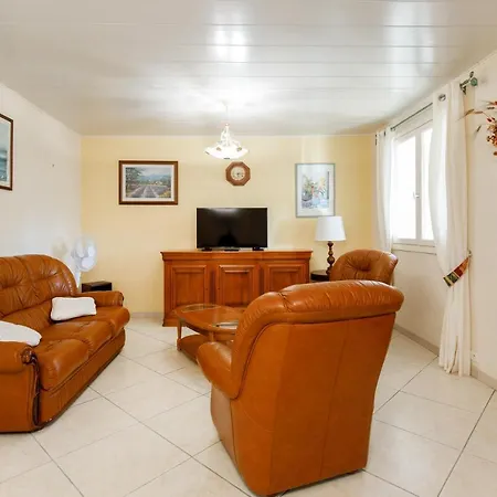 Villa Carole Yourhosthelper. *